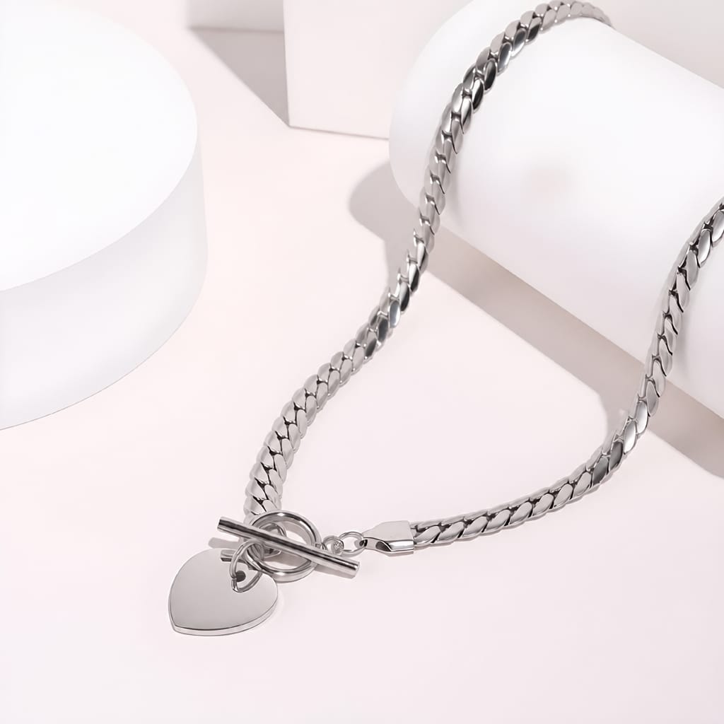 Heart Toggle Clasp Chunky Chain Necklace